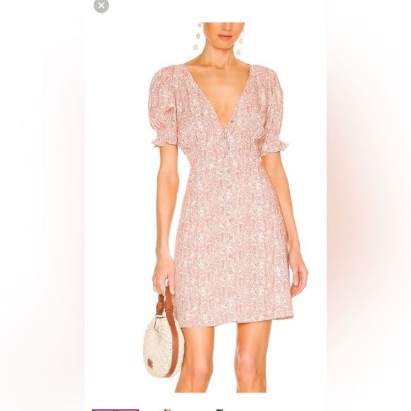 BB Dakota Dresses & Skirts - BB Dakota Blush Floral Mini Dress L